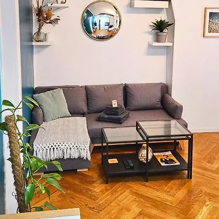 Lovely Flat Abbesses Center - Paris Montmartre-2